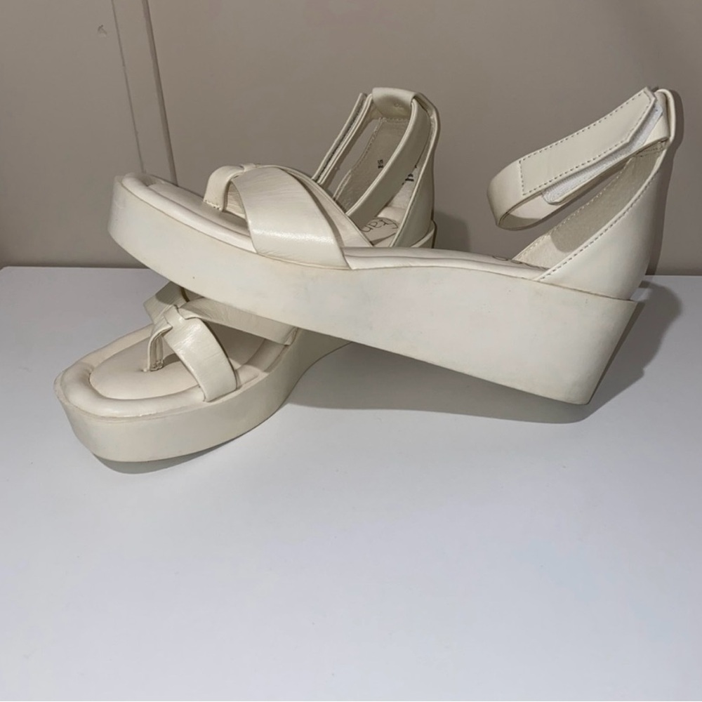 Franco Sarto Women's platform Sandals